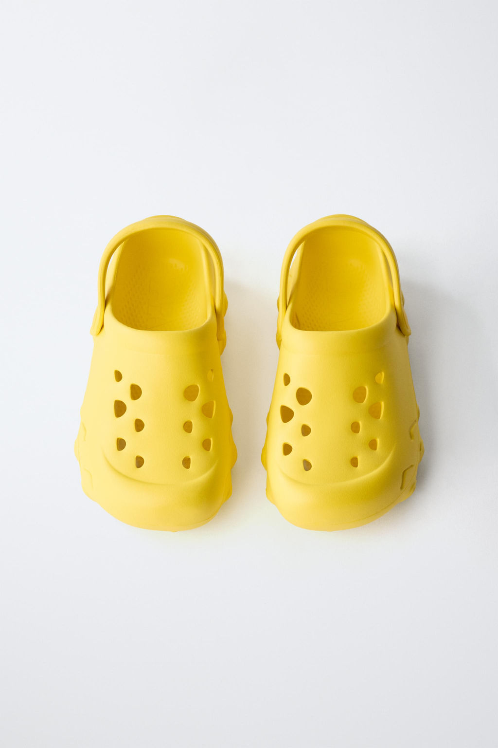 ZUECO DEPORTIVO ENGOMADO / Amarillo - Zara фото 4