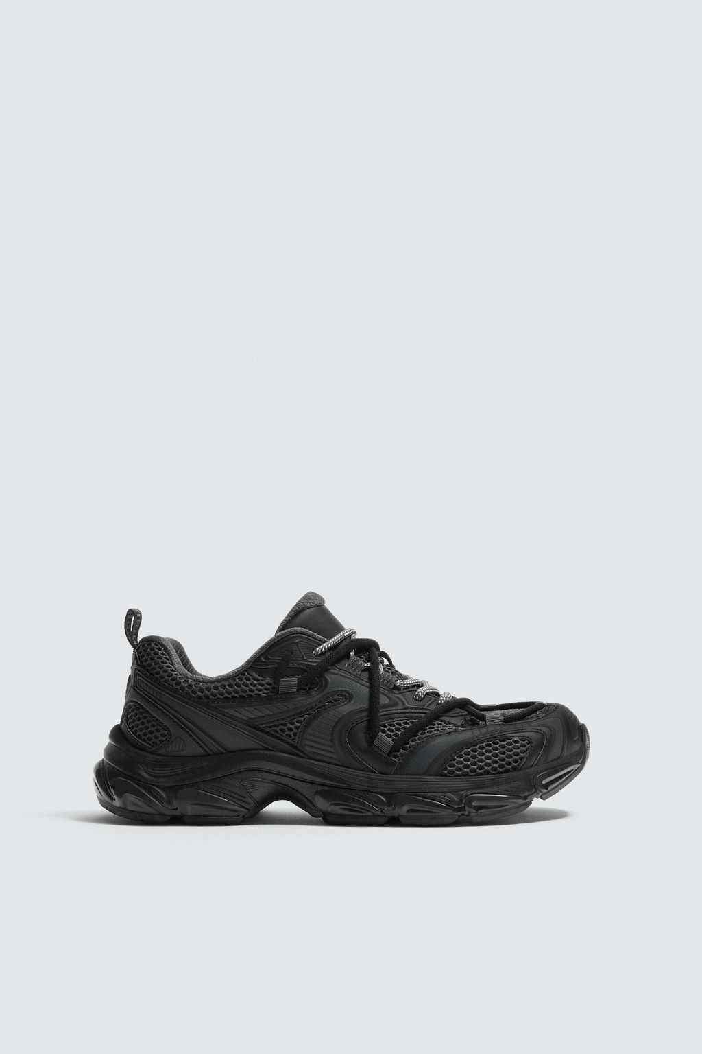 ZAPATILLA SUELA VOLUMEN / Negro