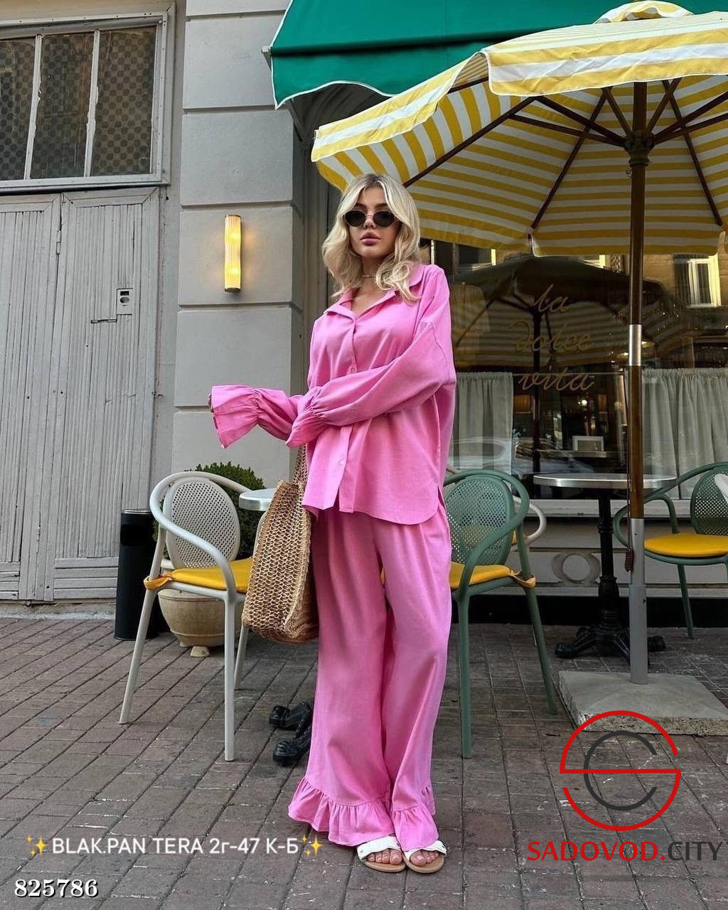 Костюм женский с рисунком