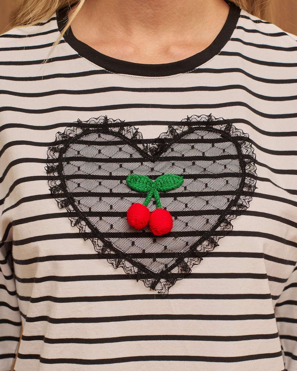 Лонгслив с сердцем и вишенками - Sahar art lab фото 3