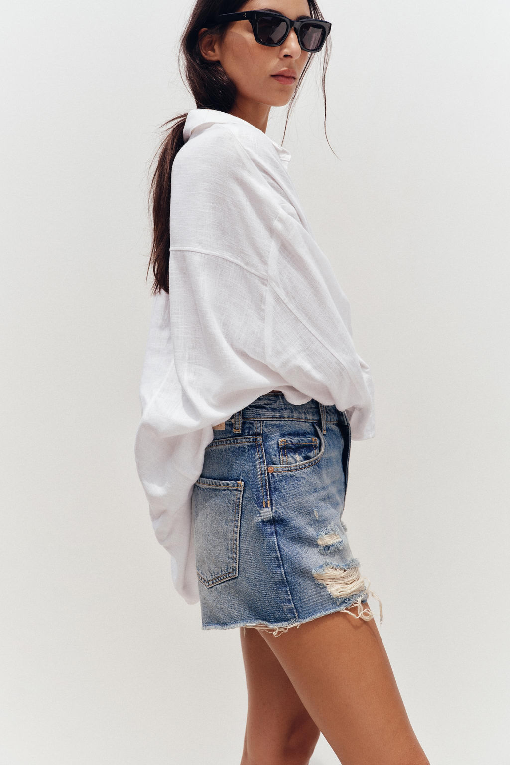 Z1975 RIPPED LOW-RISE SHORTS - Zara фото 14