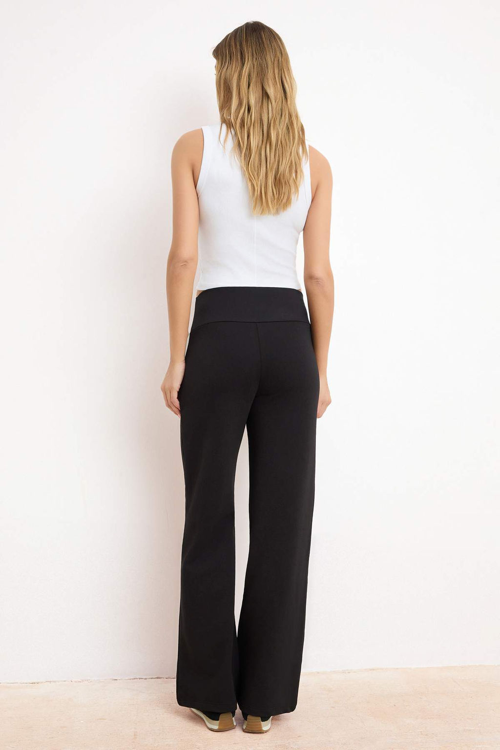 Gri Ince Ekstra Yuksek Bel Wide Leg/Genis Kesim Pantolon TWOAW25PL00026