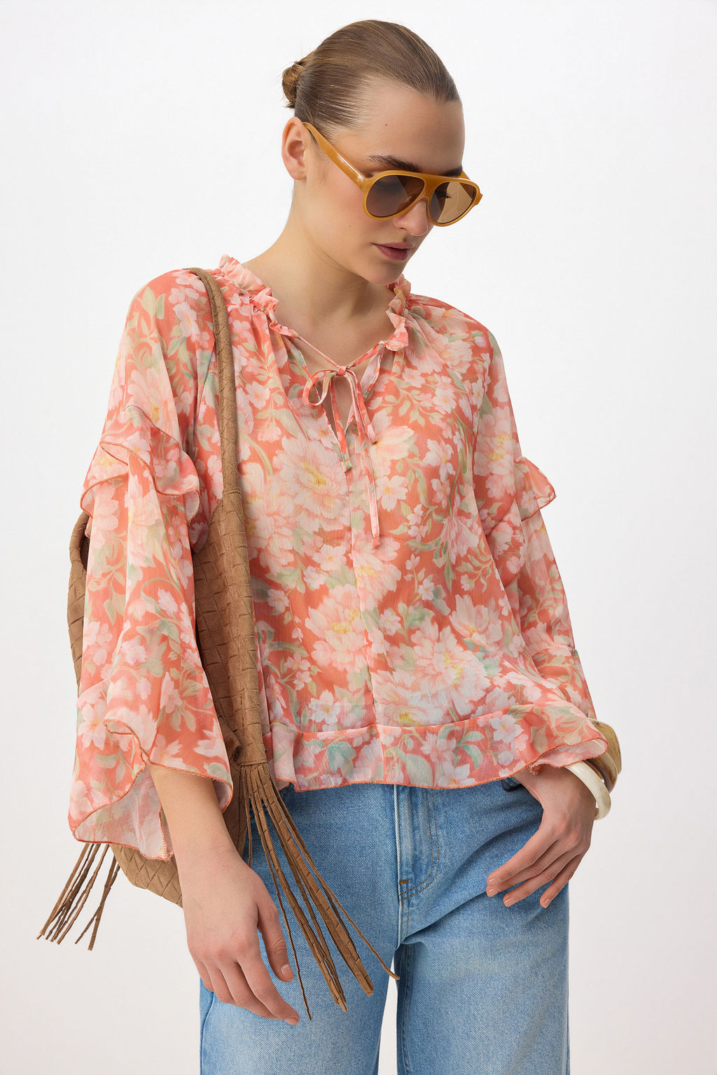Cok Renkli Cicekli Standart Beden F?rf?r Detayl? Transparan Sifon Bluz TWOSS26BZ00538