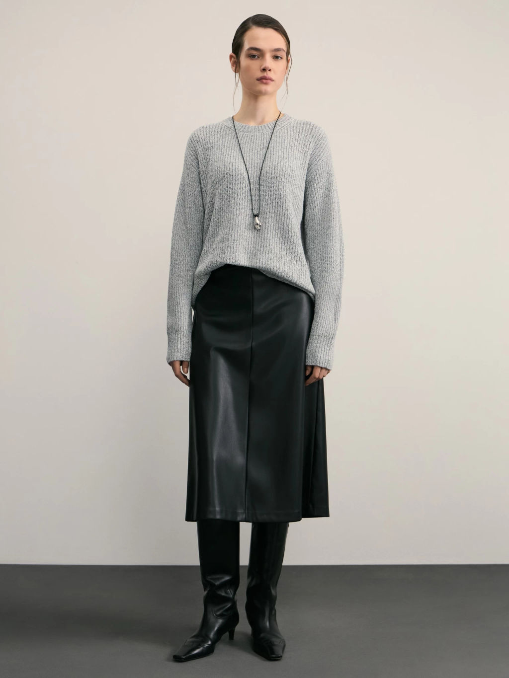 Джемпер с круглой горловиной / Zarina  фото 2