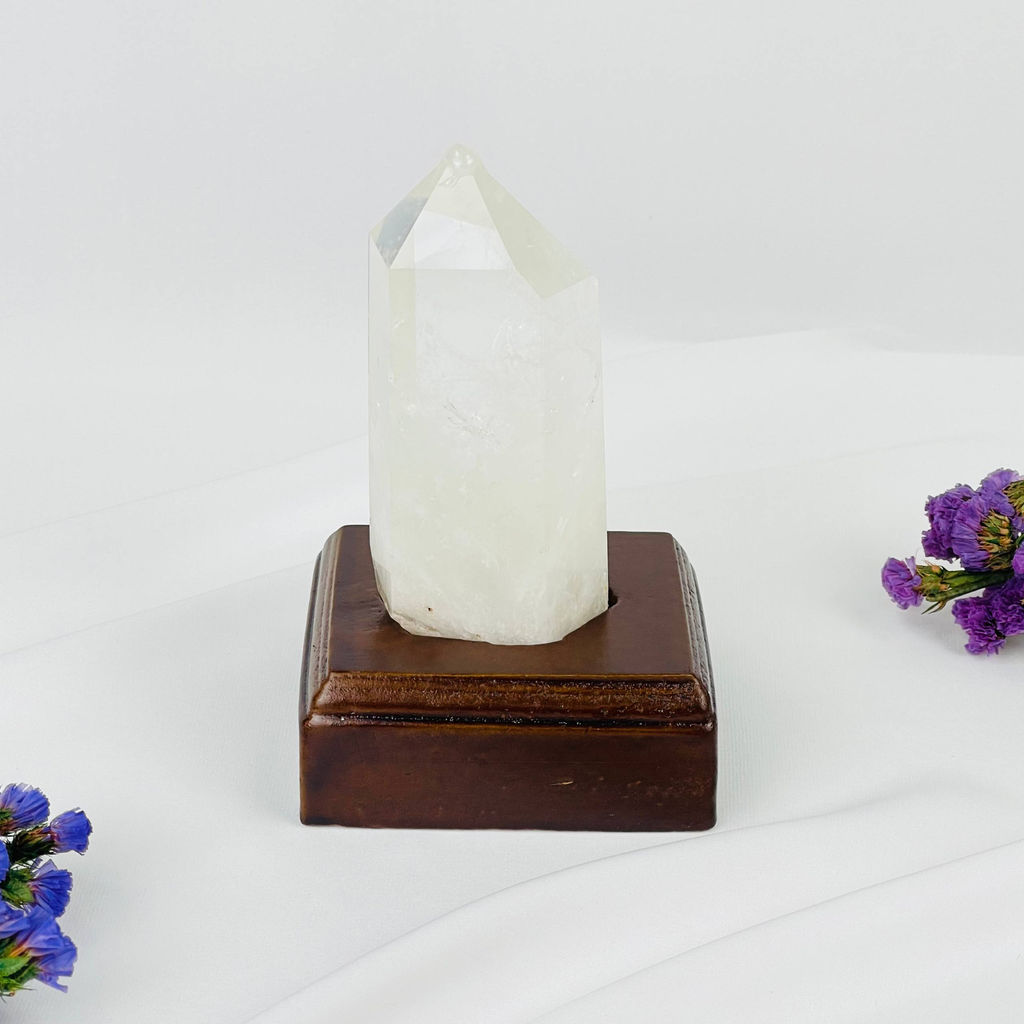 Кристалл из Горного Хрусталя на подставке