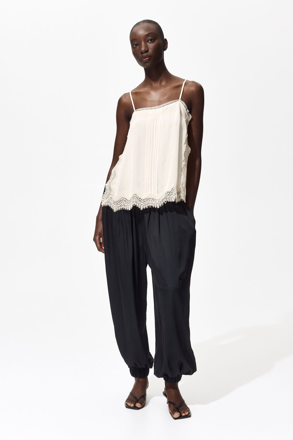 Top de tirantes con ribetes de encaje - H&m фото 7
