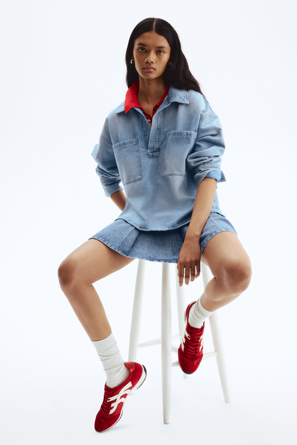 Camisa denim oversize con dise?o popover - H&m фото 2