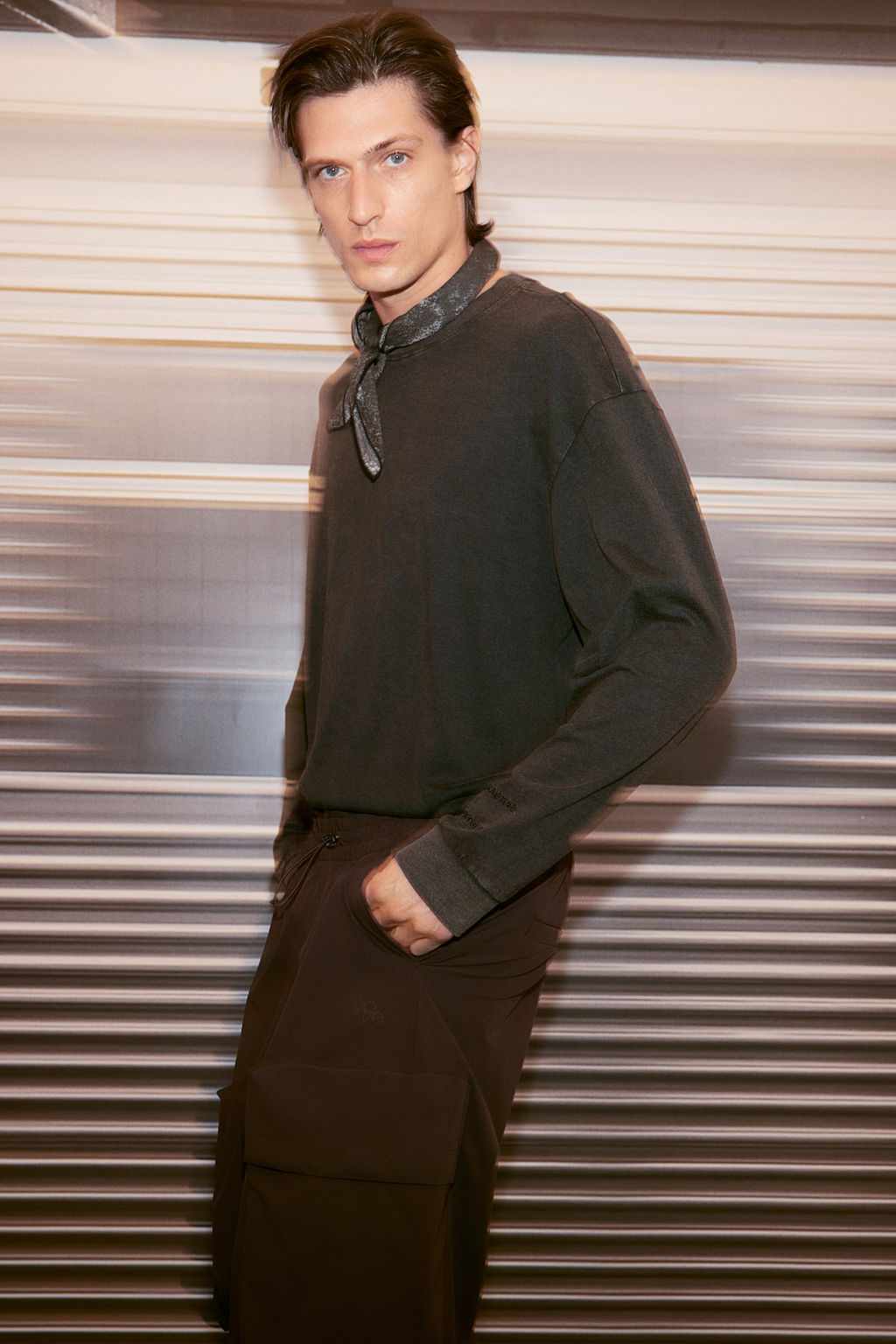 Pantalon outdoor repelente al agua Relaxed Fit - H&m фото 3