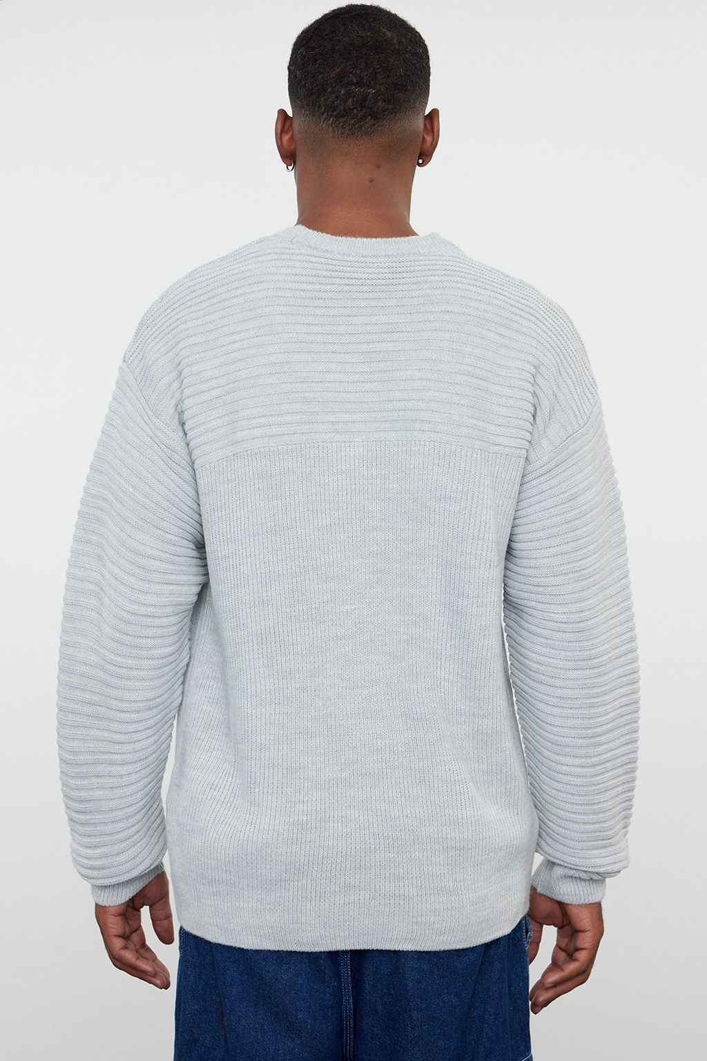 Gri Unisex Oversize Bisiklet Yaka Duz Triko Kazak TMNAW25KZ00004