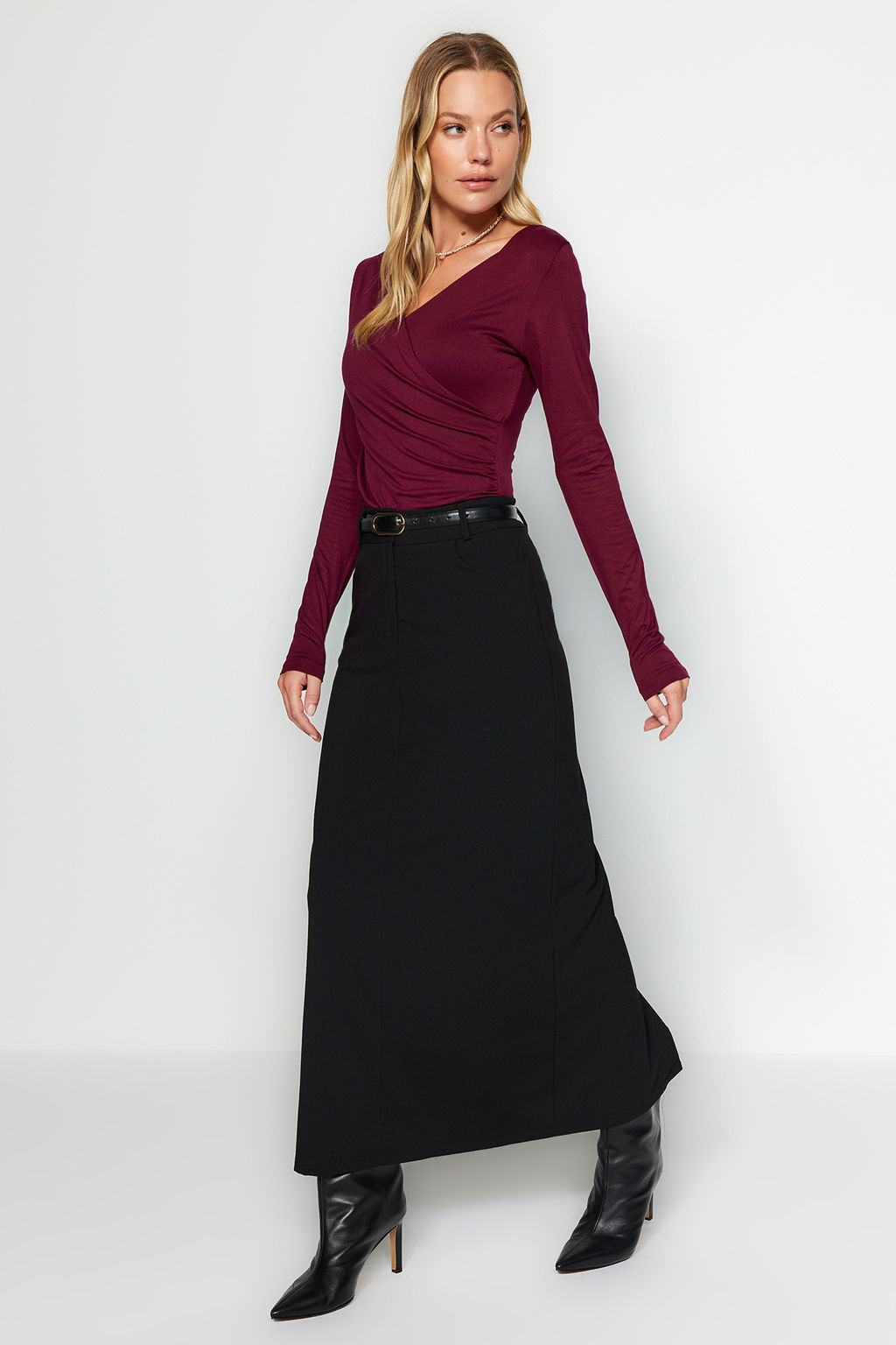 TRENDYOLMILLA Bordo Fitted/Vucuda Oturan Viskoz Buzgulu V Yaka Esnek C?tc?tl? Orme Body TWOAW24BD00045 фото 2