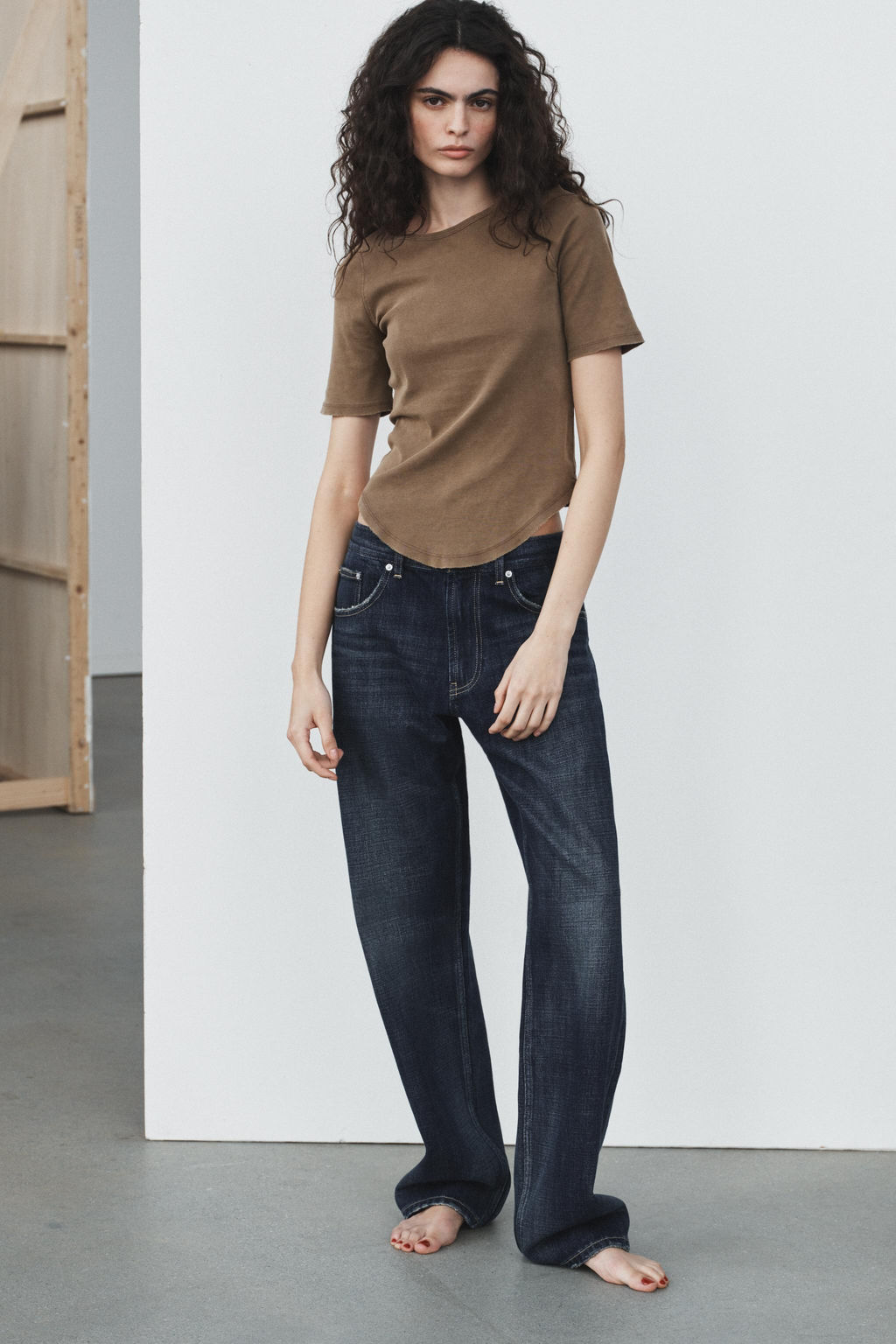 TRF LOW-RISE BAGGY TAPERED JEANS - Zara фото 10