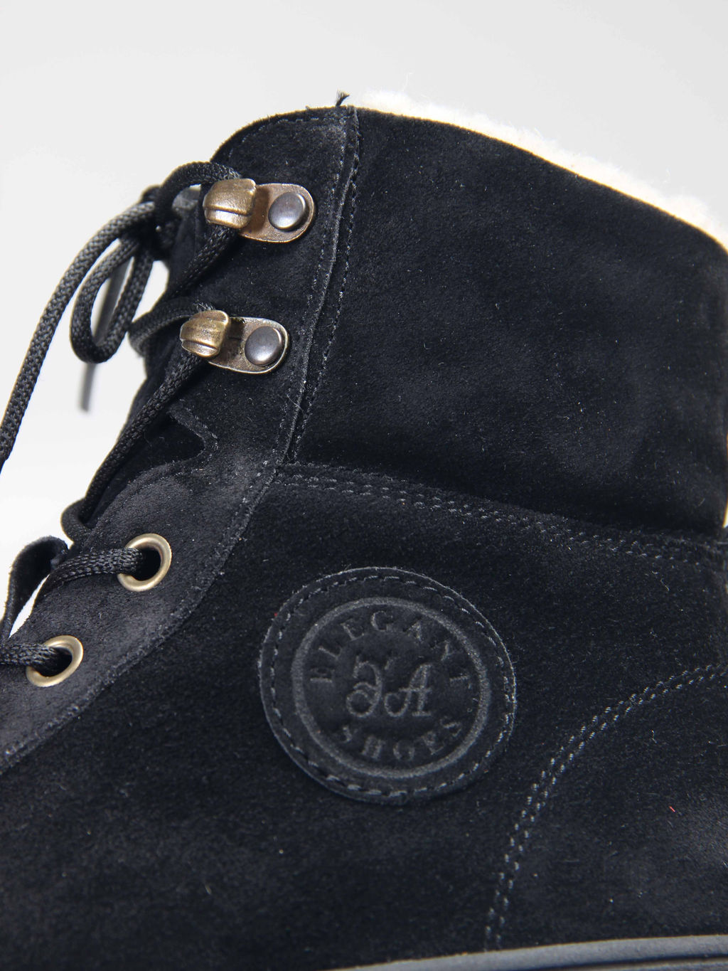 Ботинки 219.warmbl. черный замша/Байка