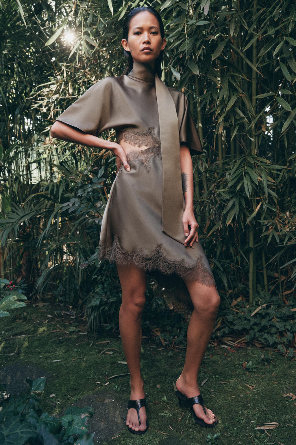 VESTIDO SATINADO ENCAJE ZW COLLECTION / Vis?n - Zara фото 7