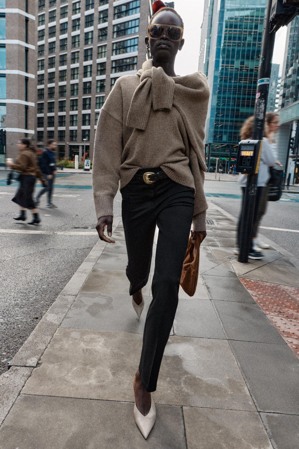 FLARE LEGGINGS WITH BELT