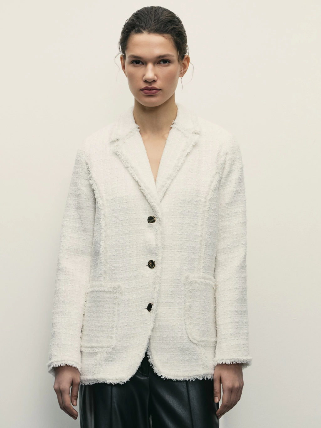 Однобортный жакет с бахромой из твида / Zarina фото 3