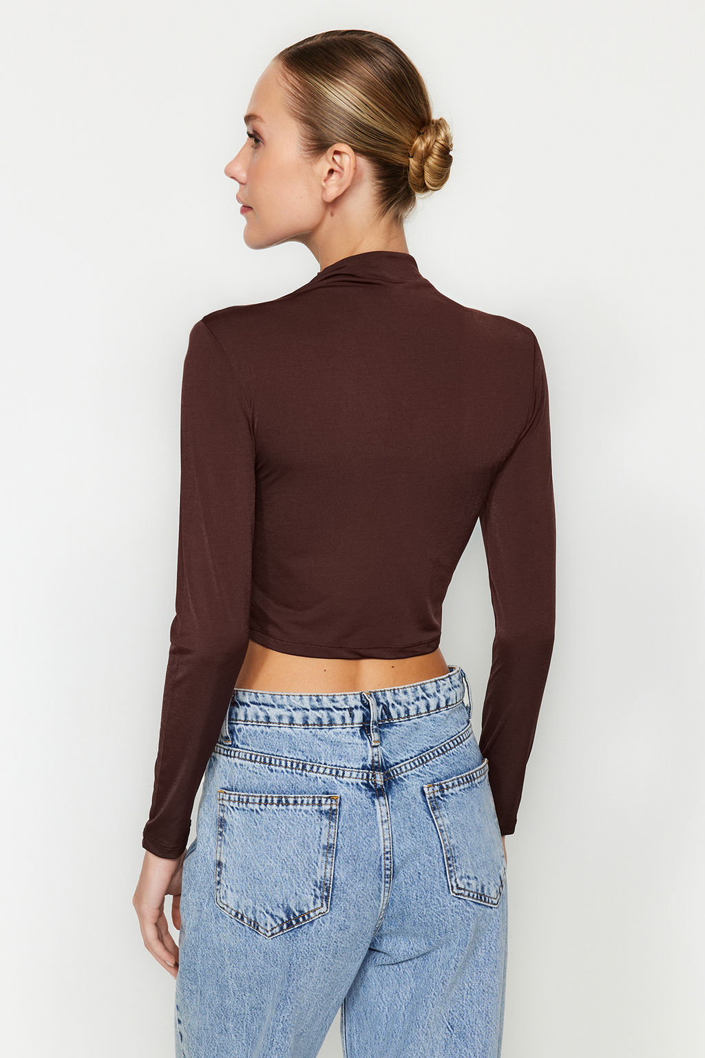 Trendyolmilla Bordo Dik Yaka Drapeli Crop Bluz TWOAW24BZ00164