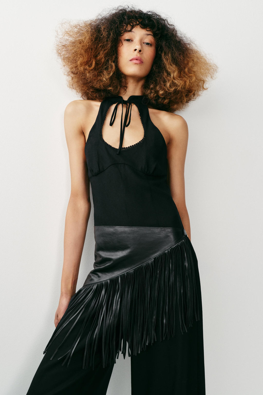 MONO HALTER ANCHO CON LINO / Negro - Zara фото 8