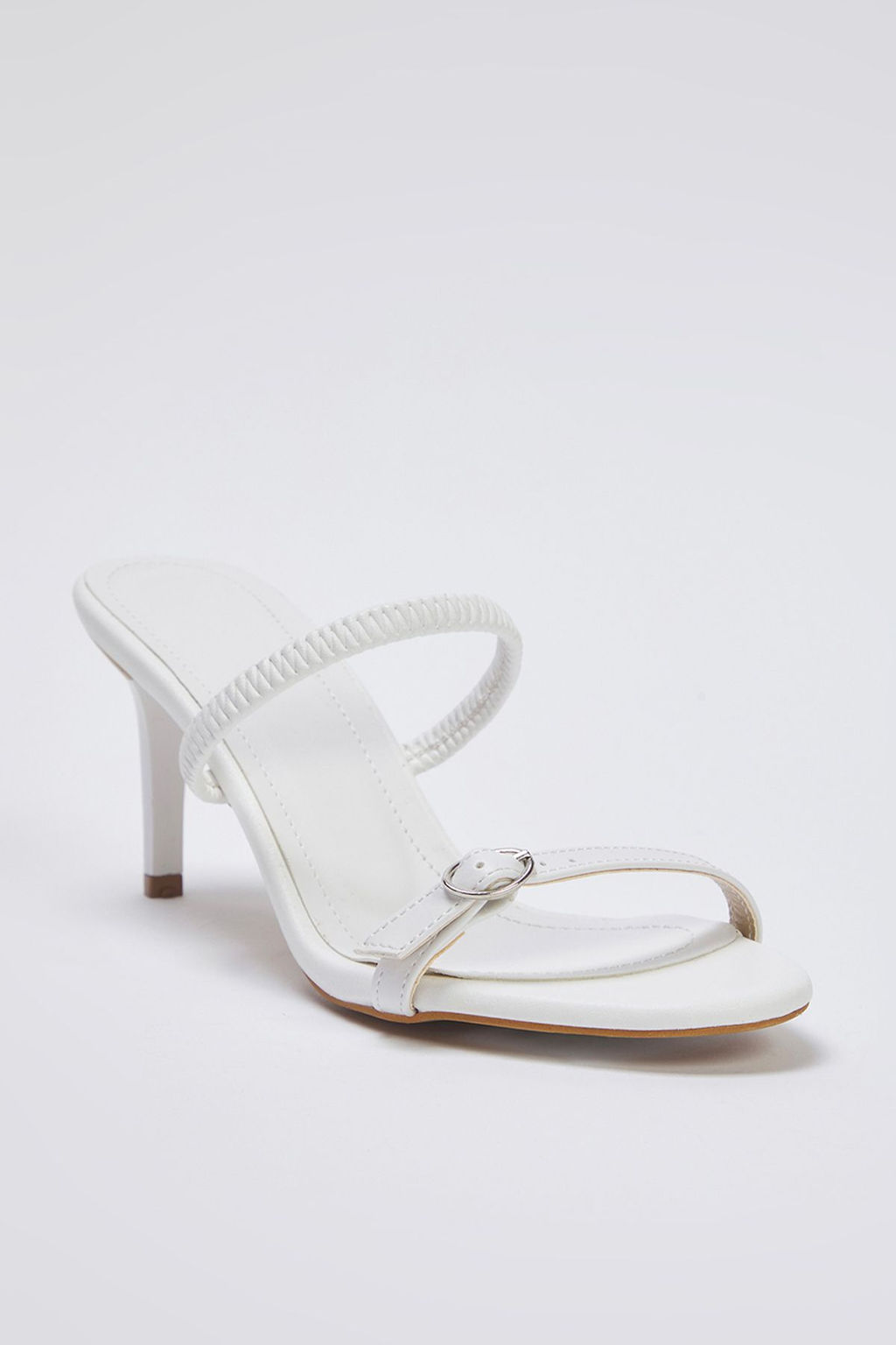 Trendyol Shoes Siyah Toka Detayl? Cift Kullan?ml? Ince Topuklu Badem Burun Kad?n Topuklu Sandalet TAKSS25TO00010 - Trendyolmilla фото 13