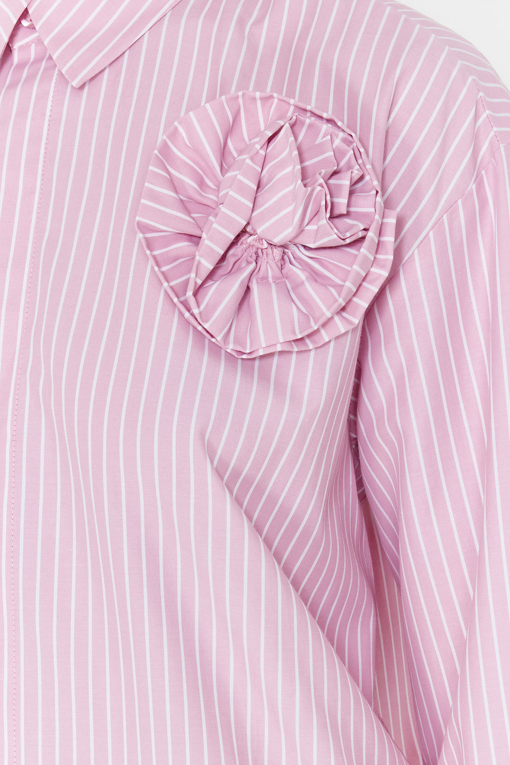 TRENDYOLMILLA Limited Edition Pembe Cizgili Gul Detayl? Dokuma Gomlek TWOSS24GO00114  фото 6