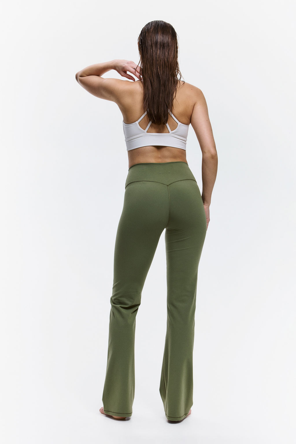 Leggings de yoga acampanados con SoftMove - H&m фото 15