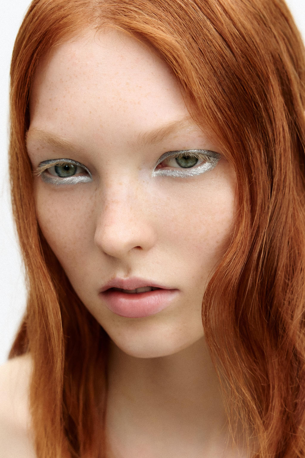 DELICATE METALS EYE GLOSS - Zara фото 2