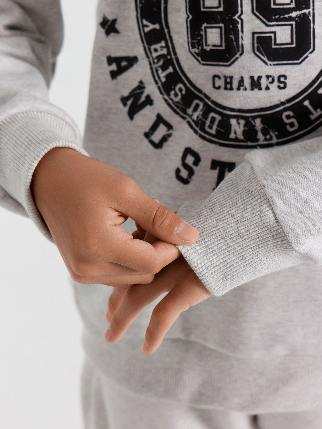 Комплект для мальчиков (худи, брюки) серый с печатью - Mark formelle фото 6