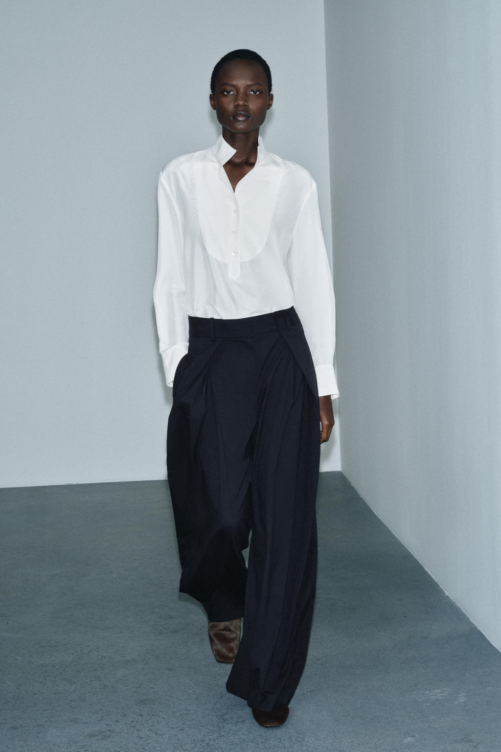 ZW COLLECTION WIDE-LEG TROUSERS WITH DARTS - Zara фото 10