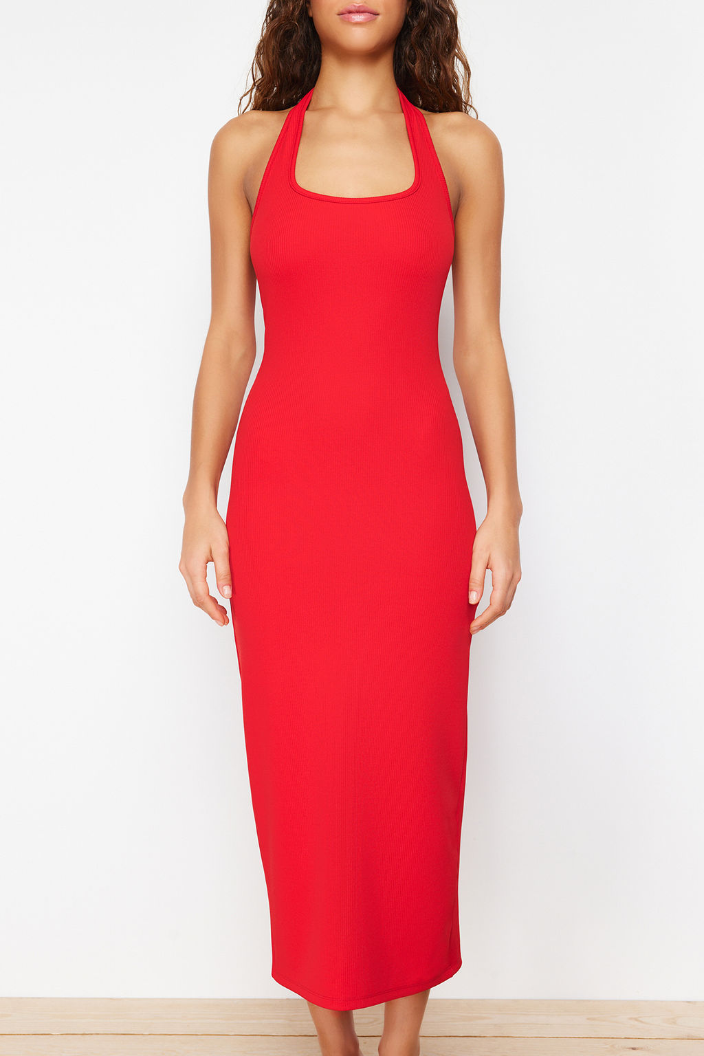 TRENDYOLMILLA Murdum Vucuda Oturan Kare Yaka Fitilli Esnek Orme Maxi Kalem Elbise TWOSS24EL00590  фото 16