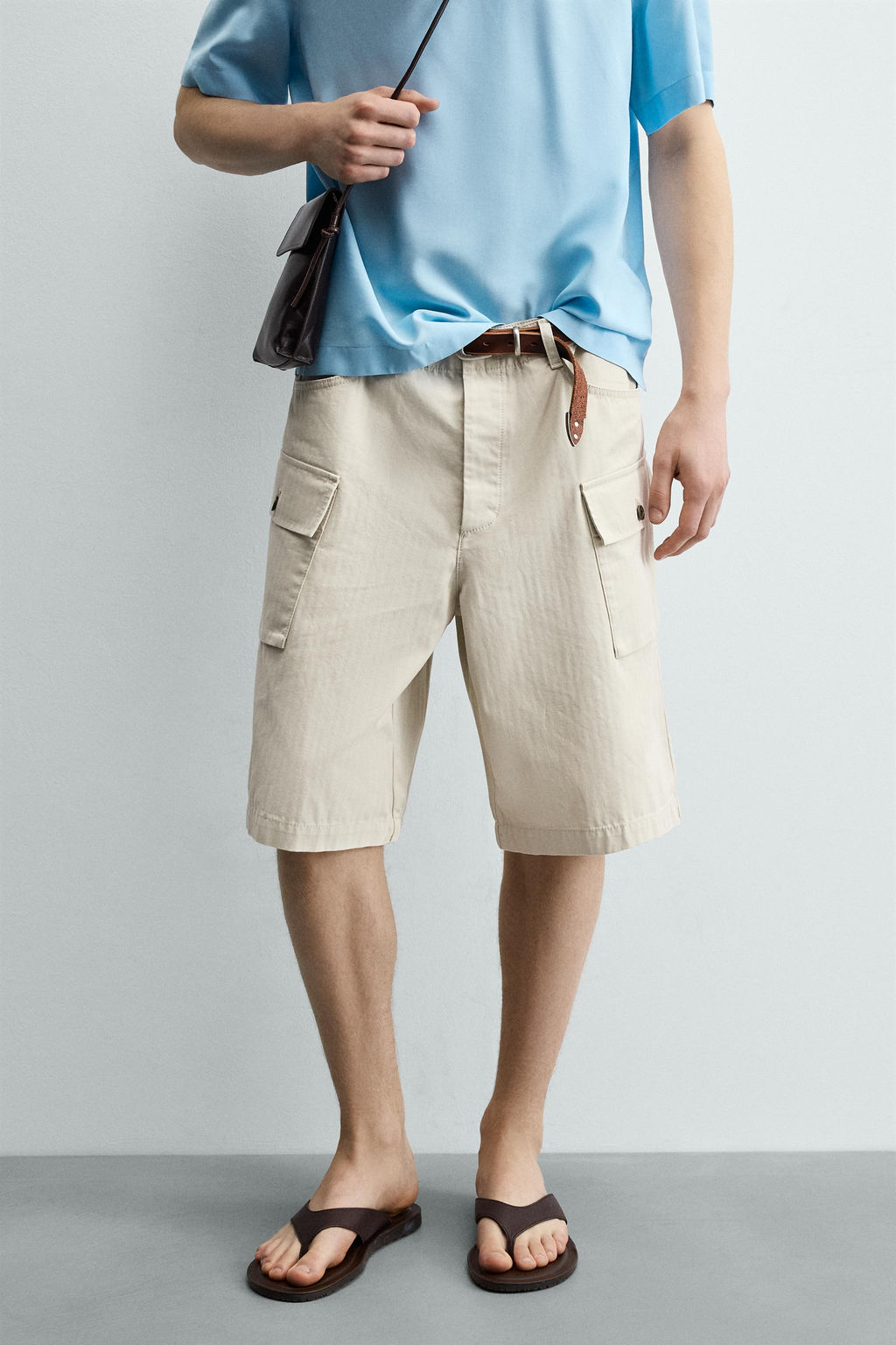 BERMUDA CARGO REGULAR FIT ESPIGA / Arena
