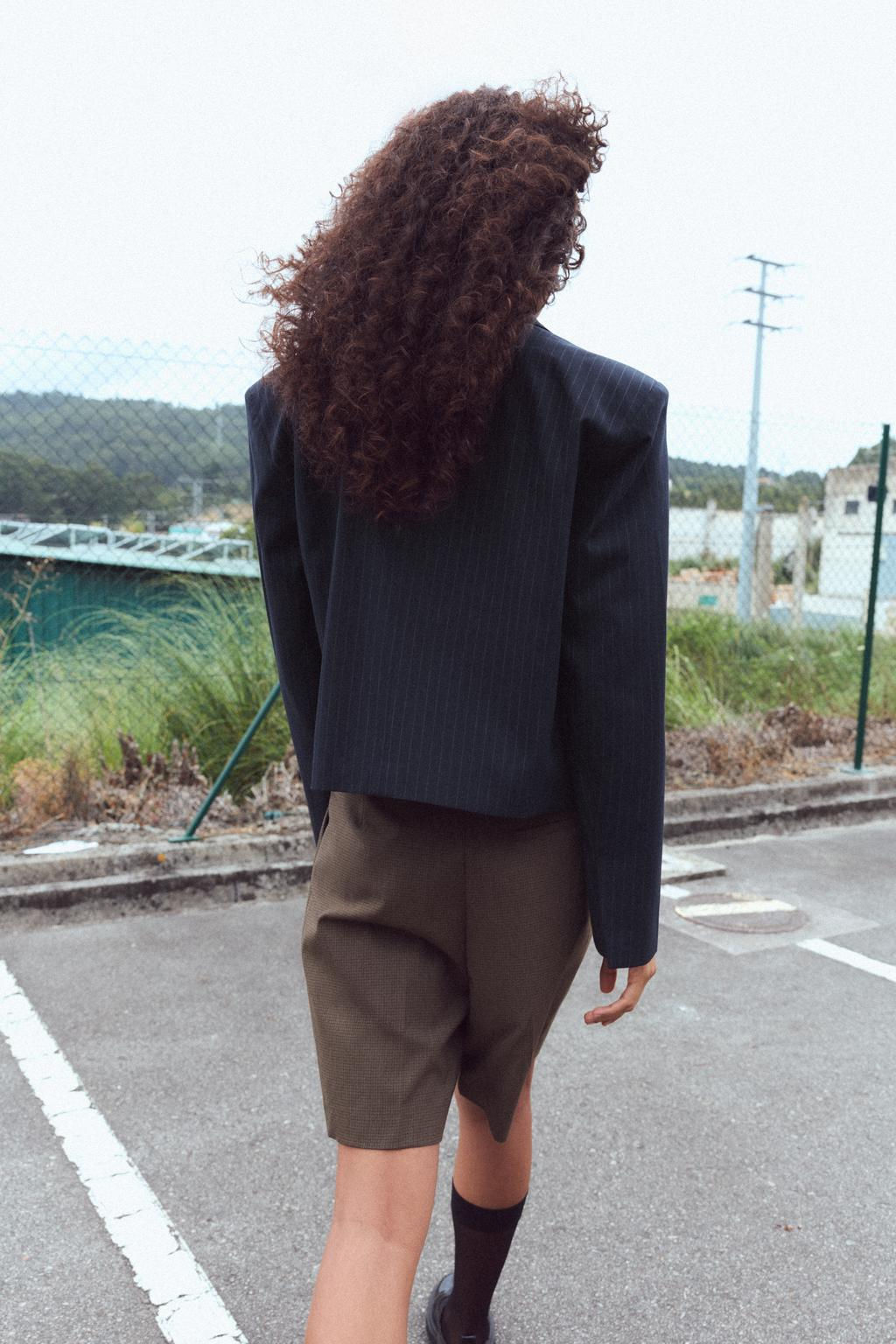 OVERSIZE PINSTRIPE CROPPED BLAZER - Zara фото 3