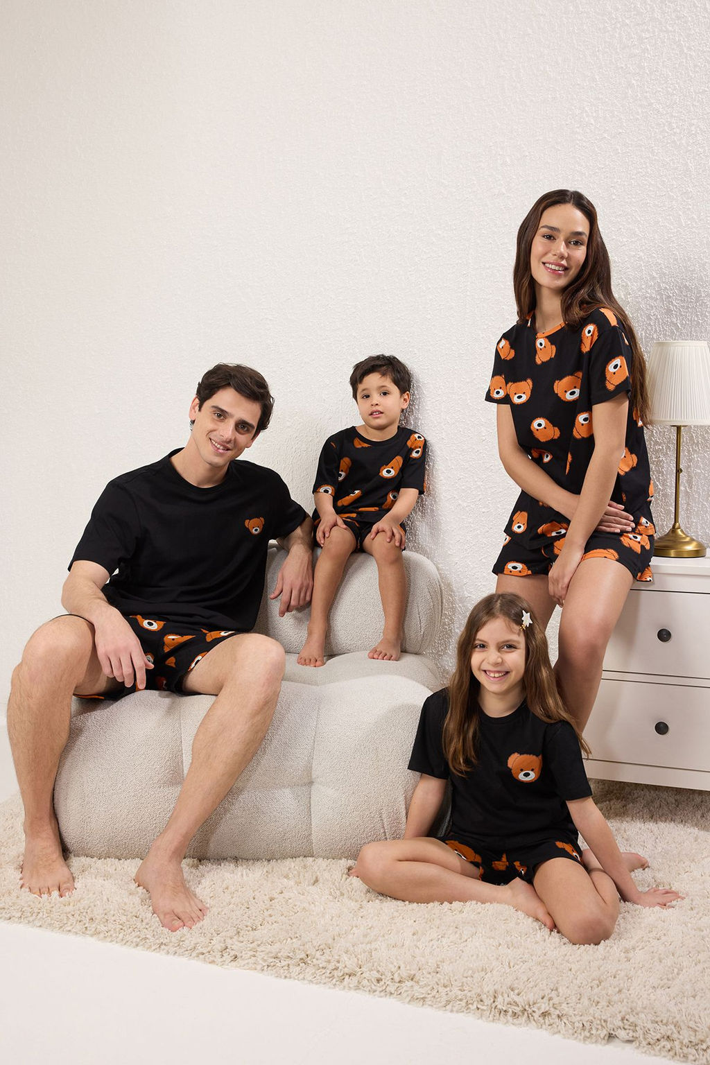 Siyah Unisex %100 Pamuk Ay?c?k Bask?l? K?sa Kol Family/Aile-K?z Orme Pijama Tak?m? TKDSS25PT00015