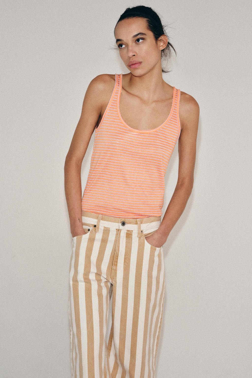 CAMISETA R?STICA RAYAS / Naranjas - Zara фото 2