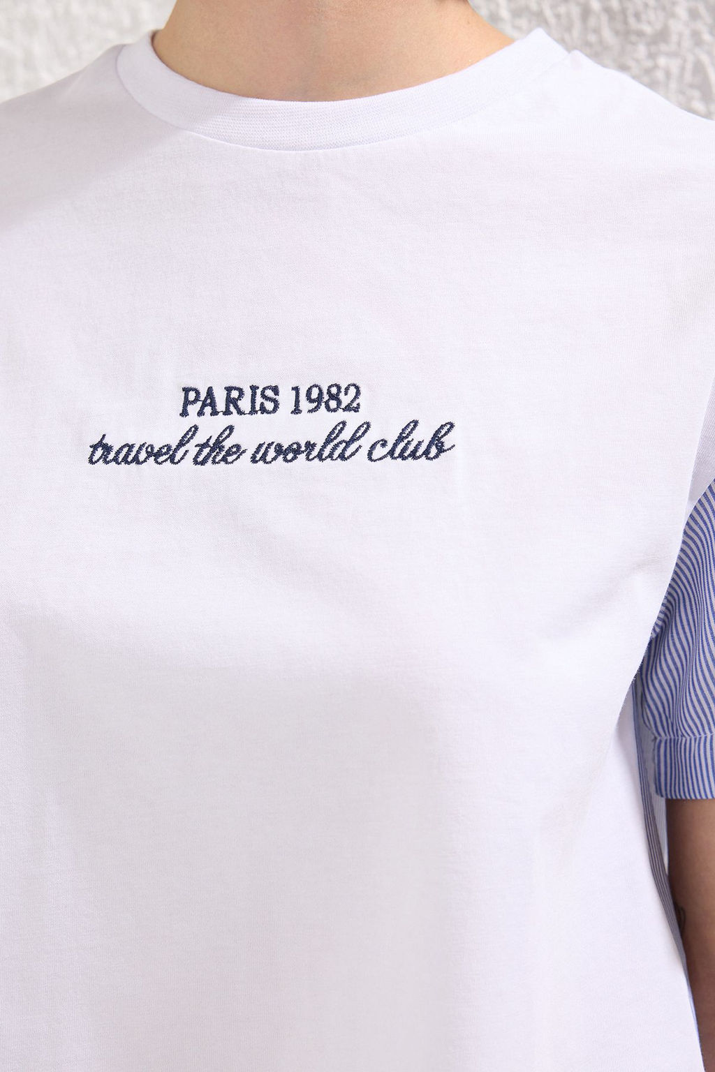 TRENDYOLMILLA Pembe Relaxed/Rahat Kal?p Crop Dokuma Garnili Orme T-Shirt TWOSS25TS00054  фото 7