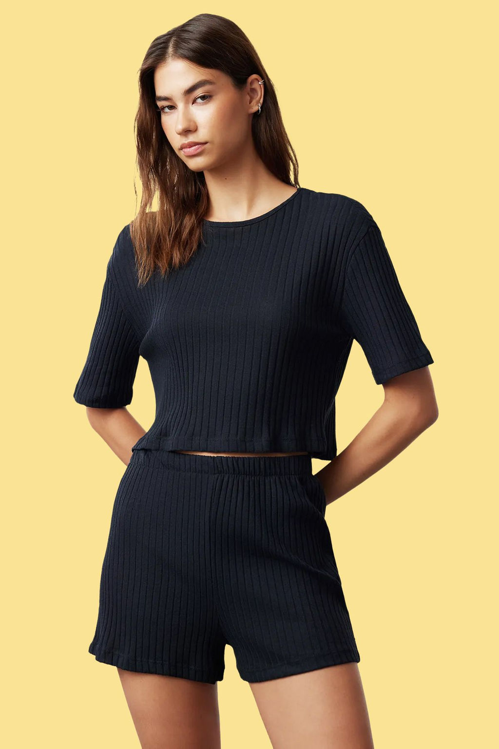 Trendyolmilla Gri Fitilli Sortlu Orme Pijama Tak?m? THMSS21PT1101