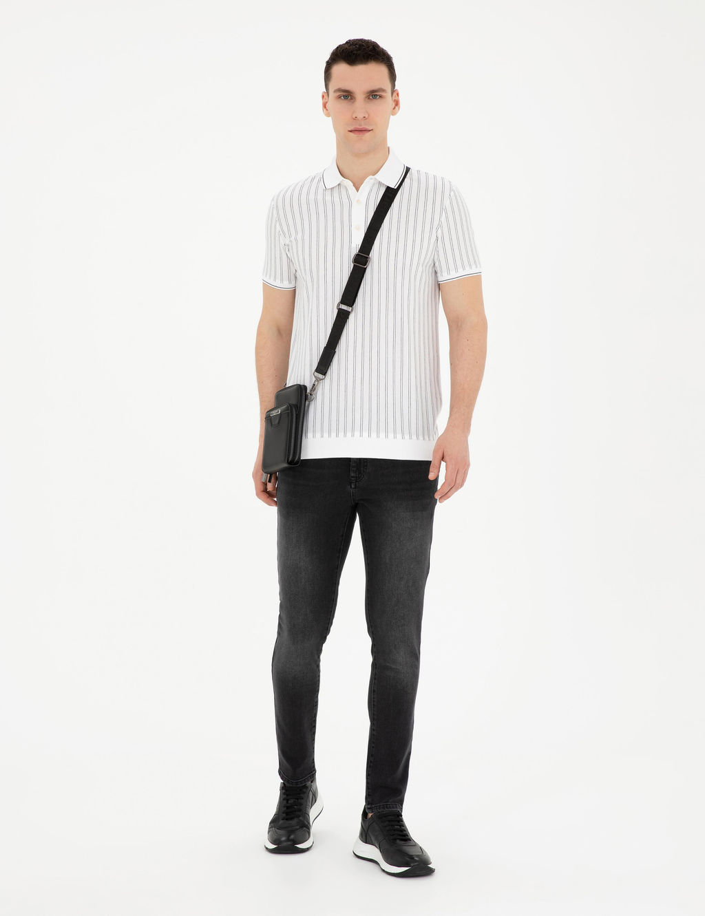 Beyaz Slim Fit Ti__rt