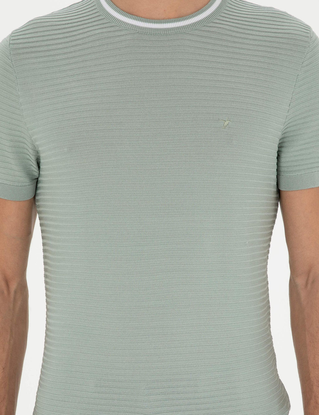 Водно-зеленая приталенная трикотажная футболка с круглым вырезом - Cacharel фото 6
