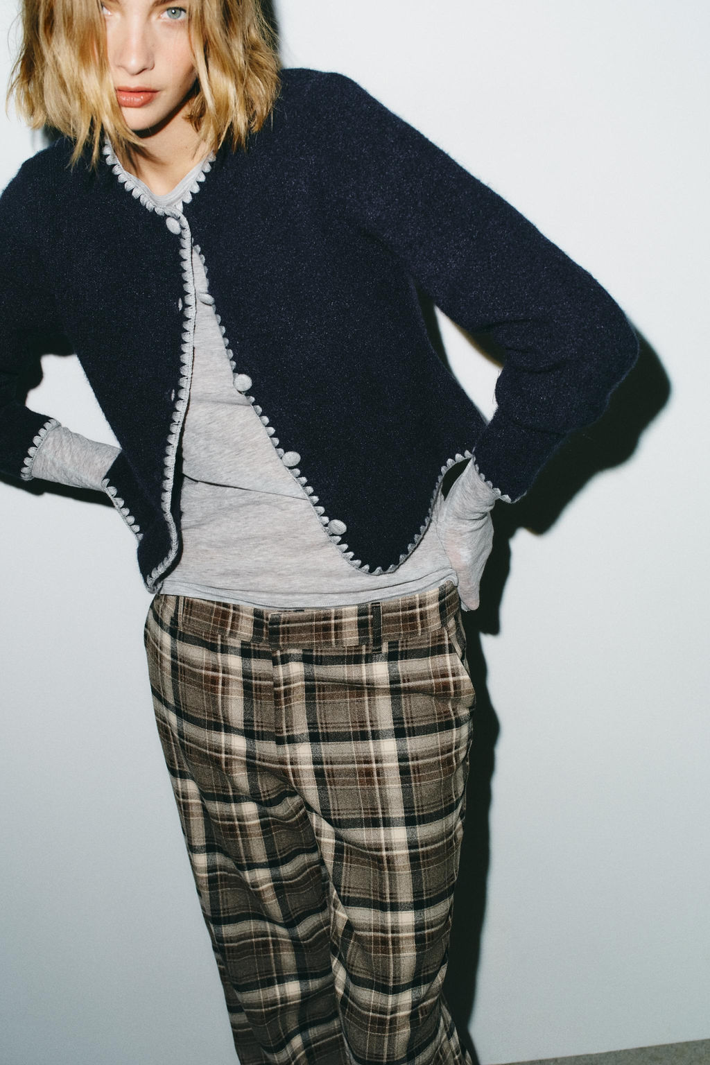 CONTRAST EMBROIDERED CARDIGAN - Zara фото 2