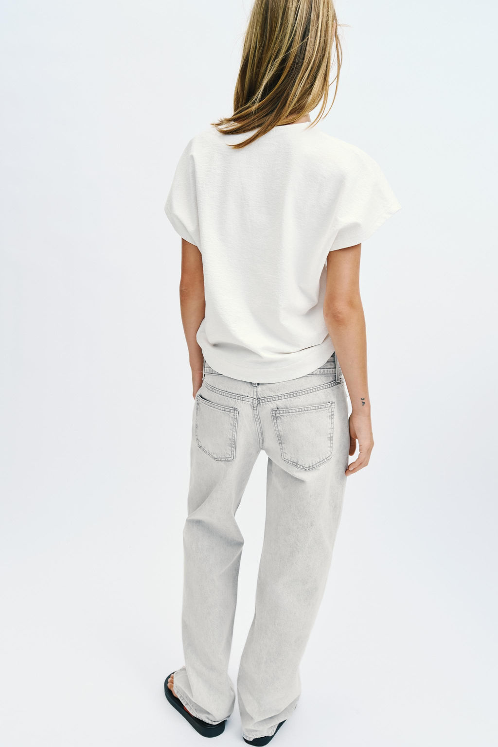 CAMISETA R?STICA ESCOTE PICO / Blanco roto