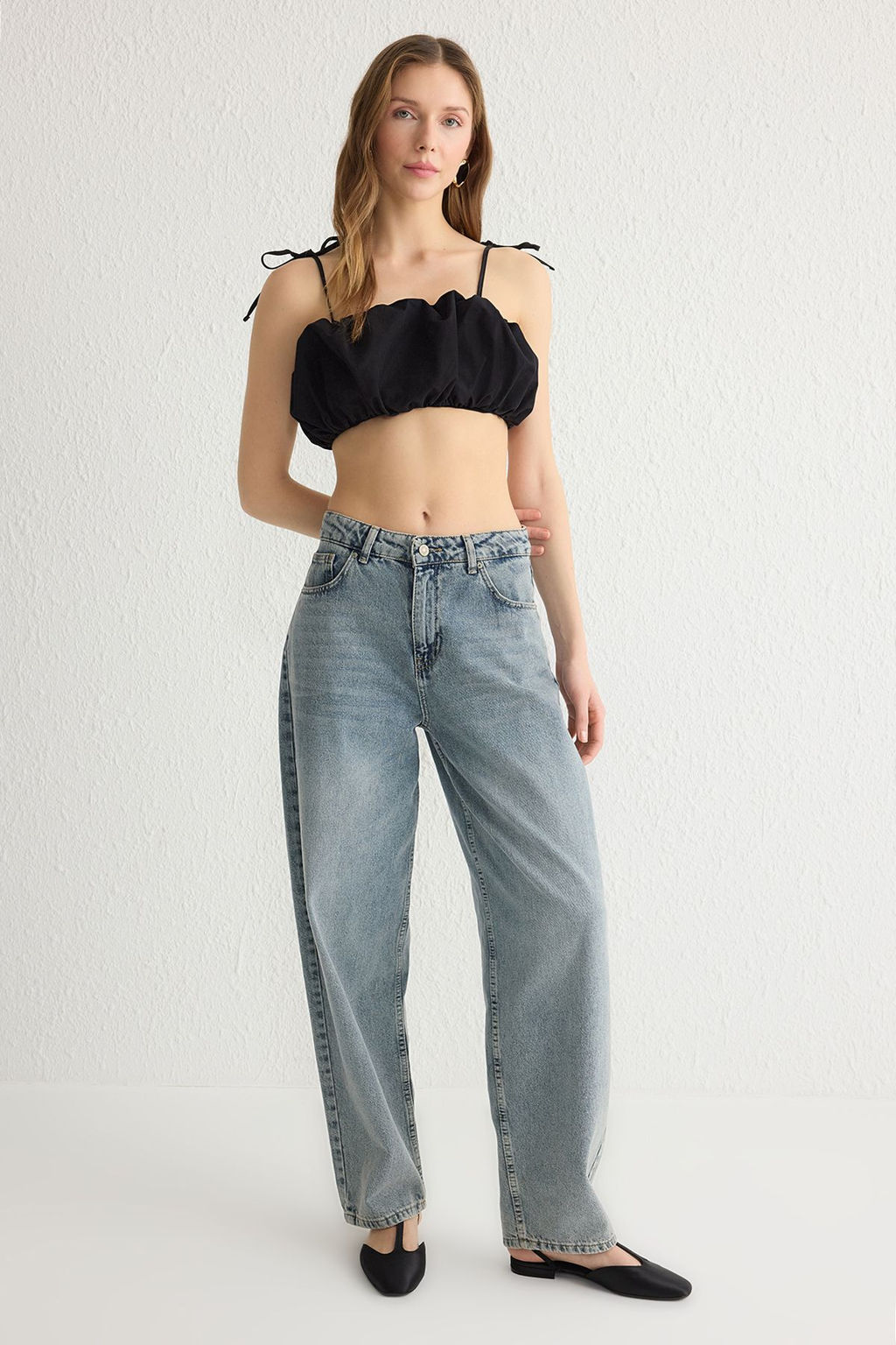 Trendyolmilla Siyah Buzgulu Ask?l? Super Crop Bluz Dokuma Bluz TWOSS25BZ00111  фото 2