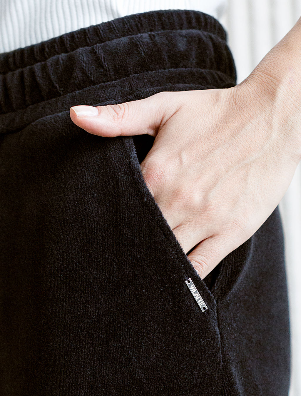 Прямые брюки из бархатистого велюра - Vilatte фото 7