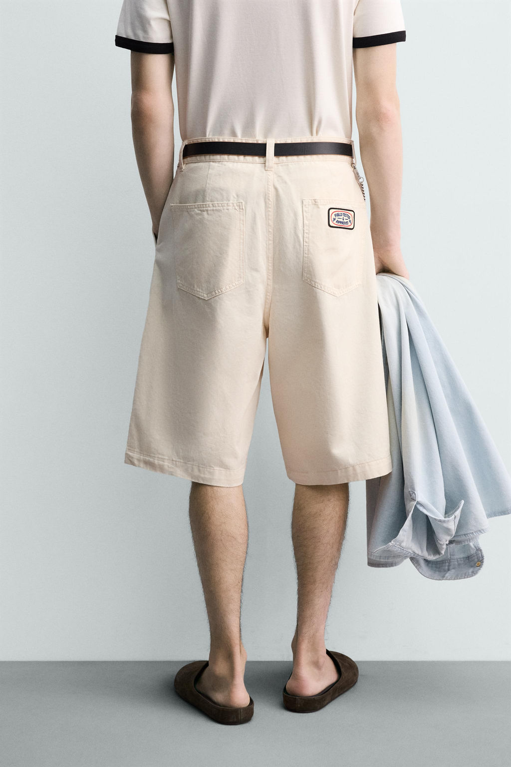 BERMUDA BAGGY FIT PARCHES / Beige