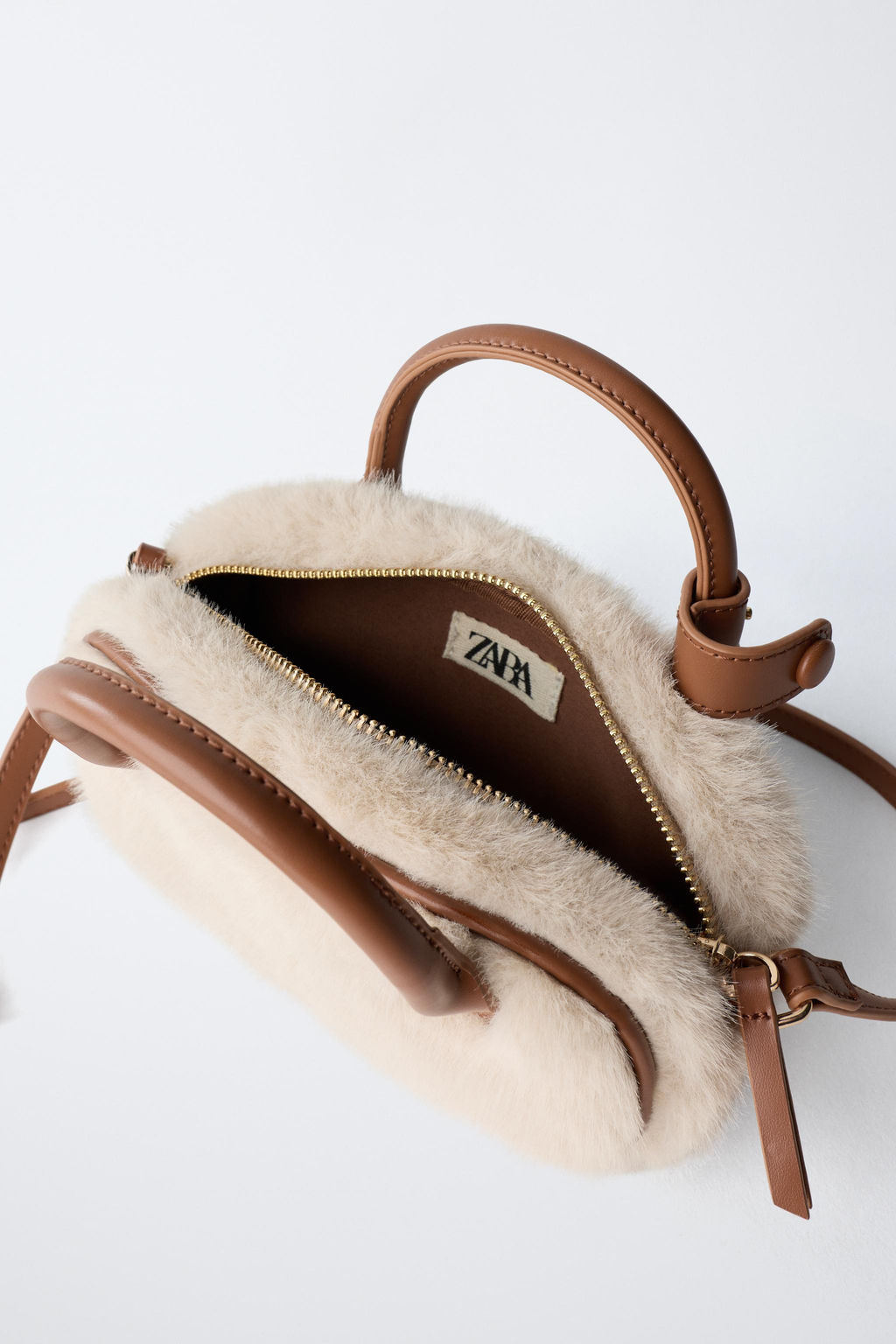 BOWLING SHEEPSKIN CROSSBODY BAG - Zara фото 12