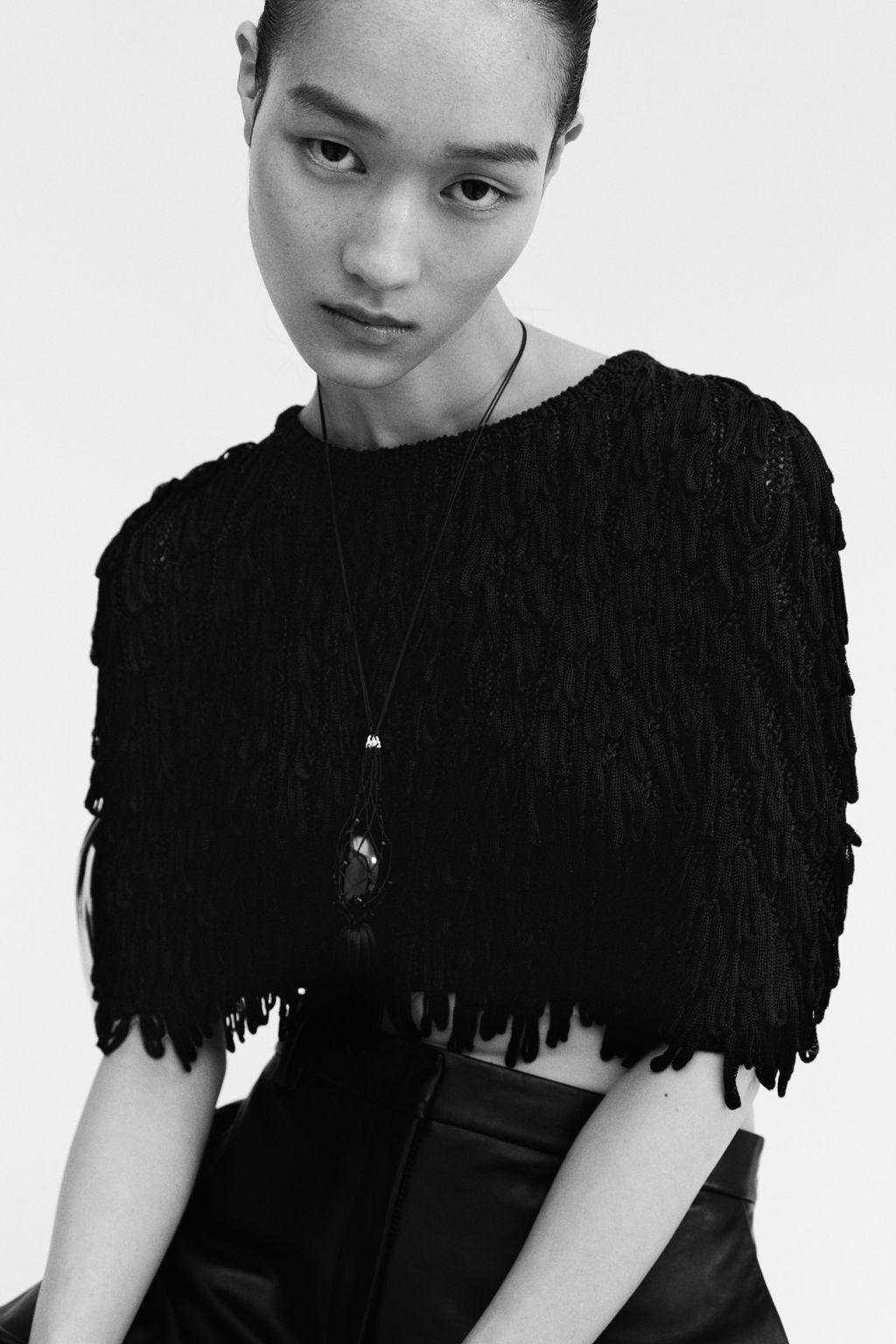 Capa en punto acanalado con flecos - H&m фото 4