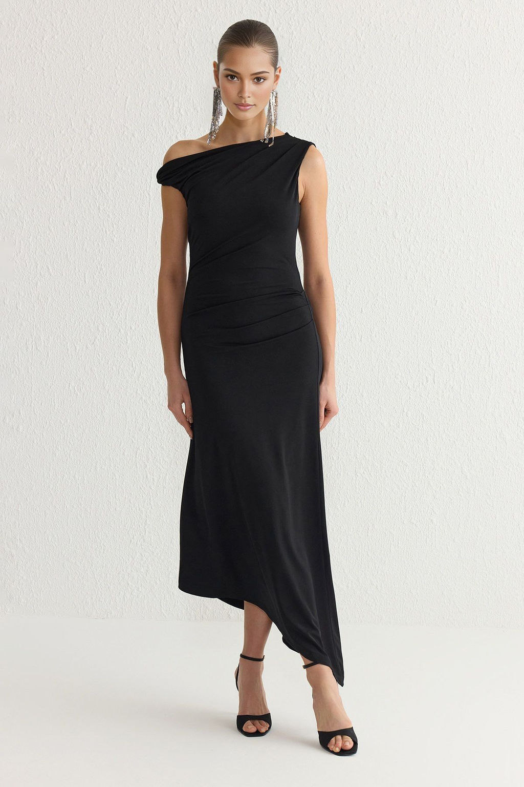 TRENDYOLMILLA Siyah Asimetrik Yaka Orme Elbise TPRSS25EL00102  фото 2