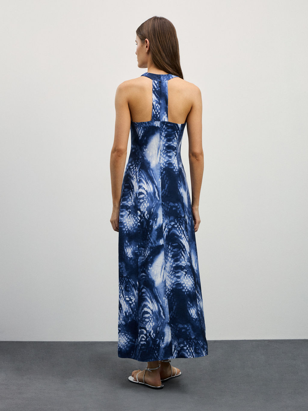 Макси платье с открытой спиной из вискозы / Zarina  фото 5