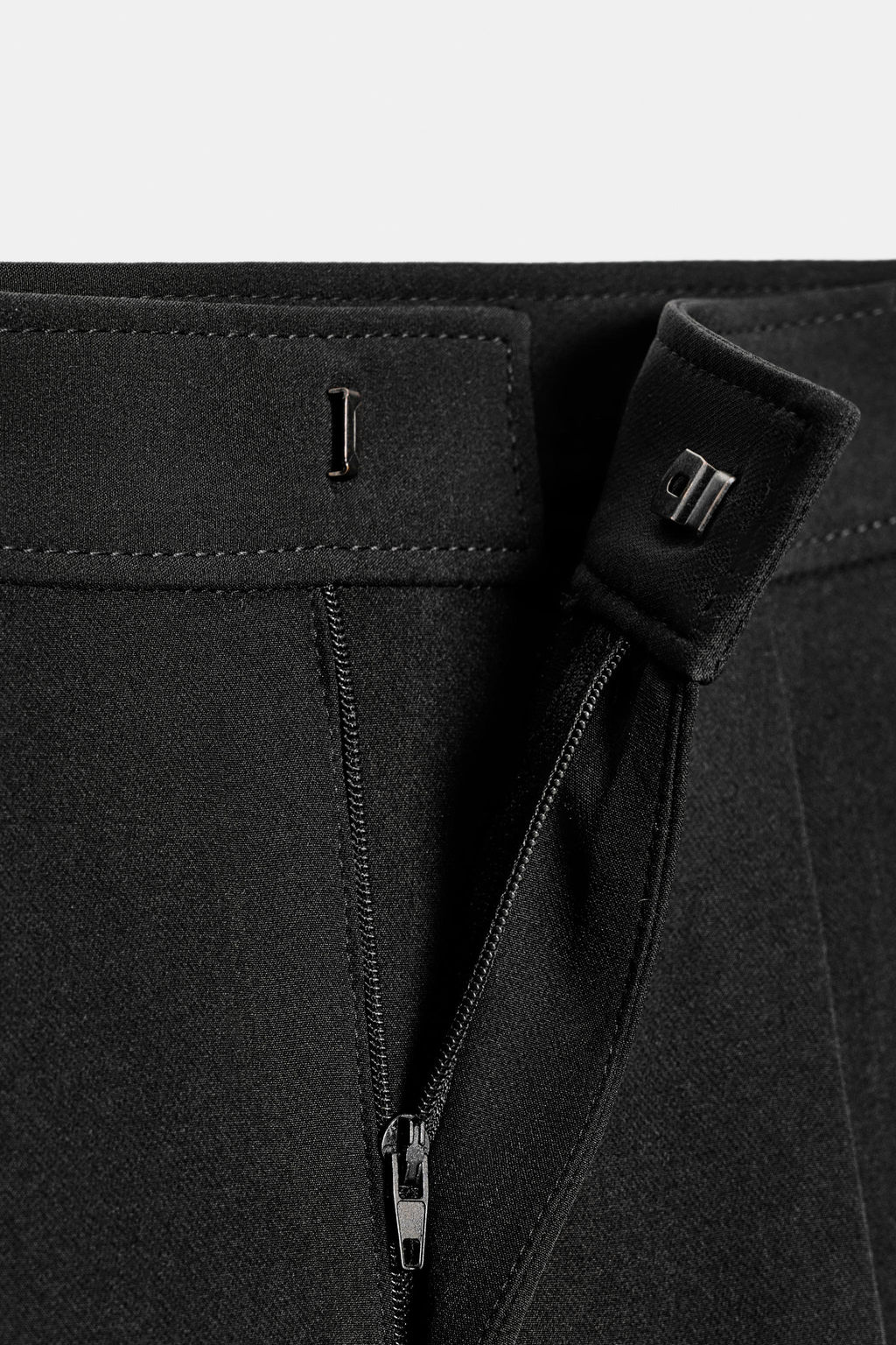 PANTAL?N CARROT CON BOLSILLO CARGO / Negro - Zara фото 9