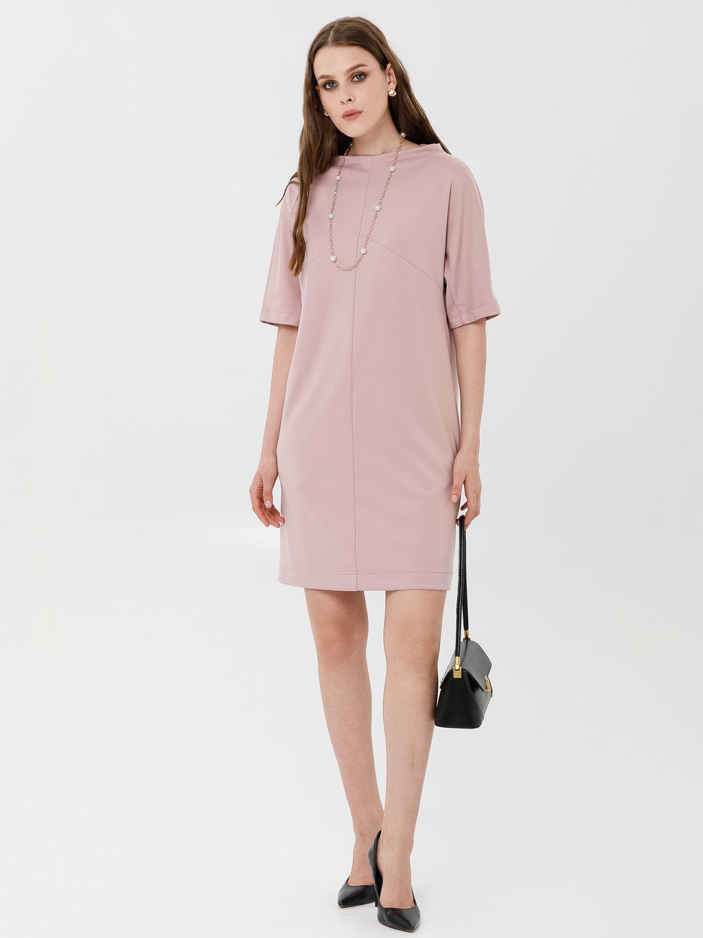 Платье с цельнокроеным рукавом