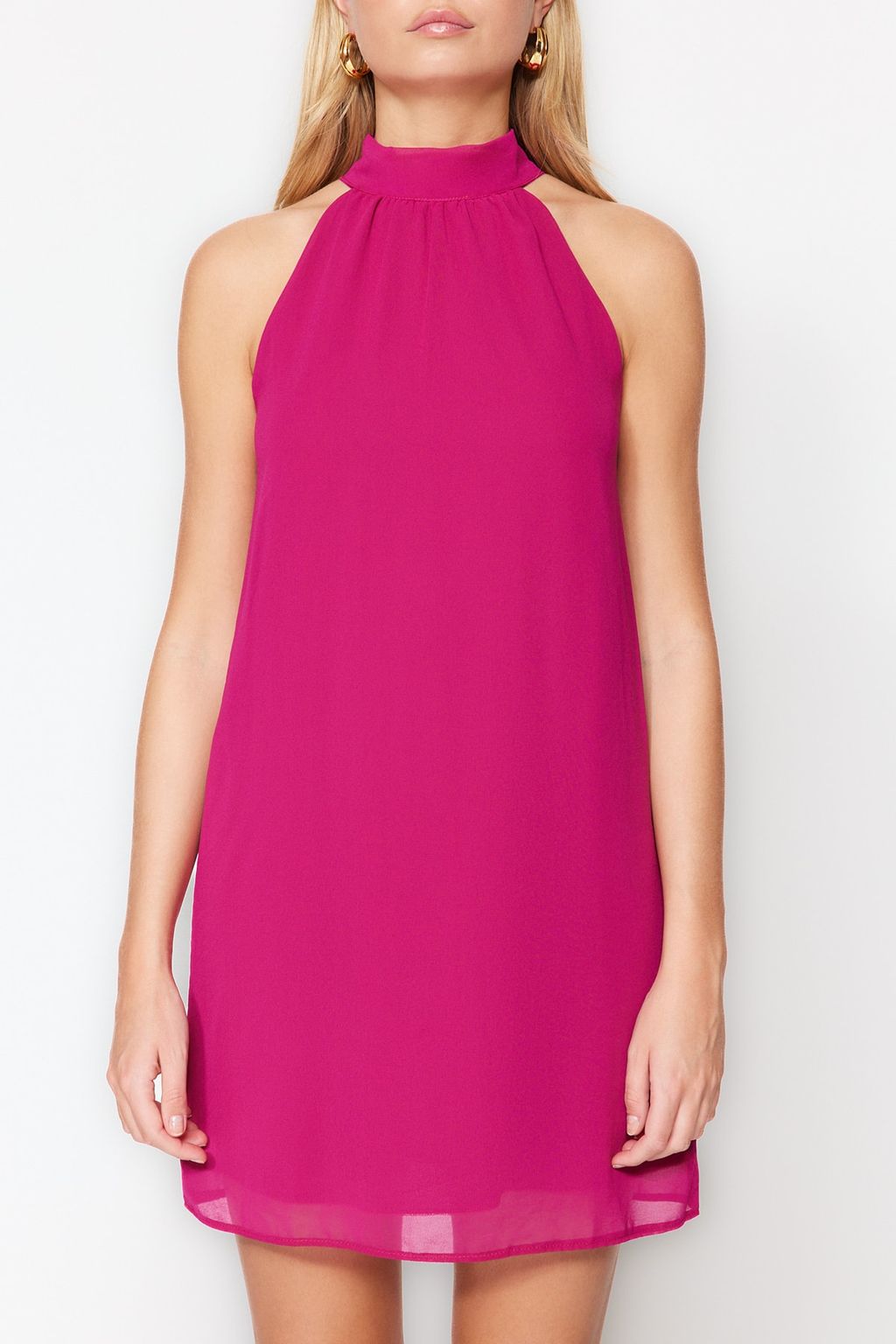 TRENDYOLMILLA Murdum Duz Kesim Halter Yaka Mini Sifon Astarl? Dokuma Elbise TWOSS23EL01059  фото 8