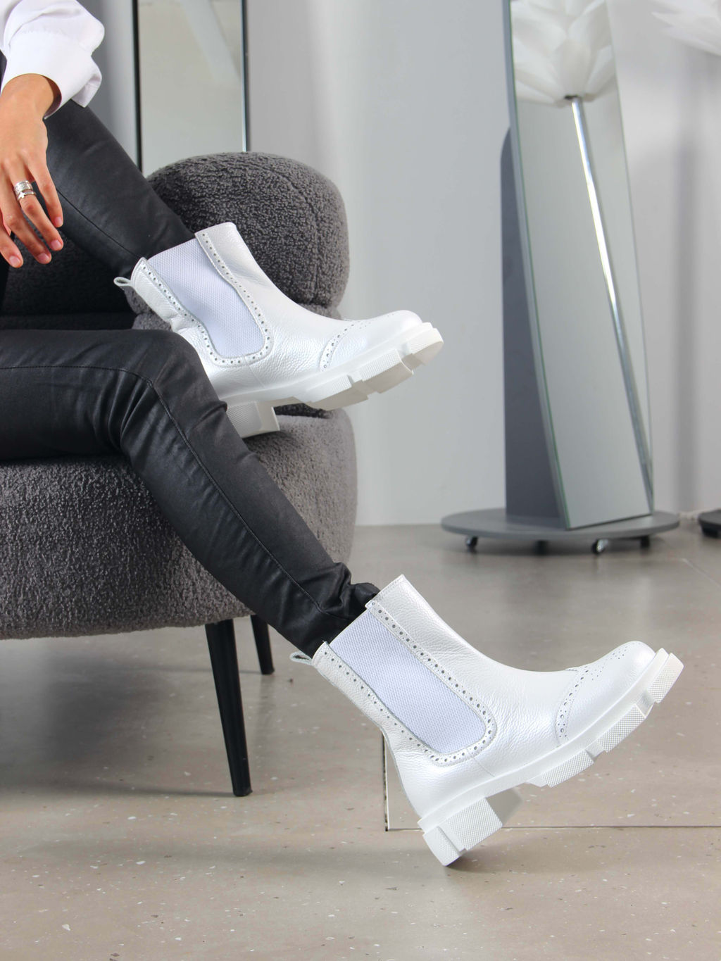 Челси 360.P.21074w. белый макс/Мех