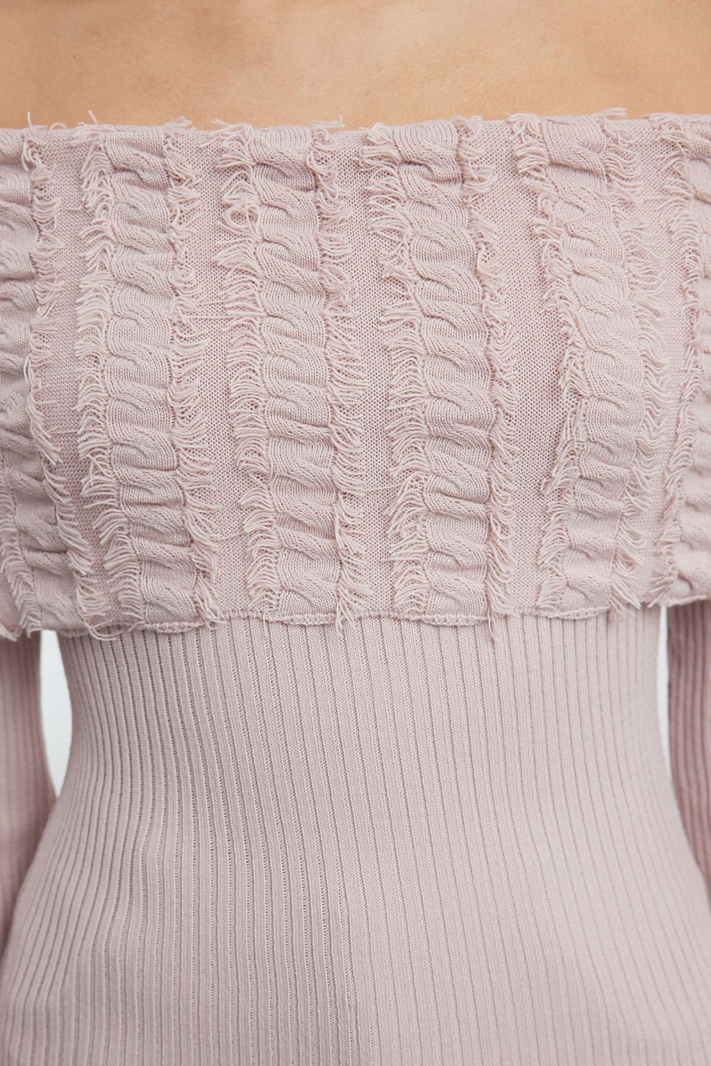 Pudra Yumusak Dokulu Carmen Yaka Ak?tma Detayl? Triko Kazak TWOAW25KZ00228 - Trendyolmilla фото 4